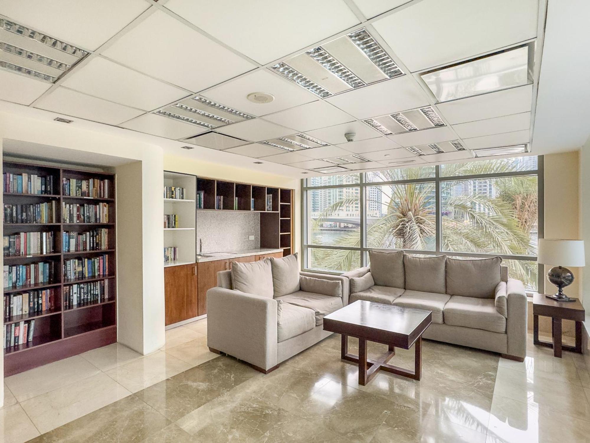 Vayk - Cozy 1 Bd With Stunning Views In Marina *